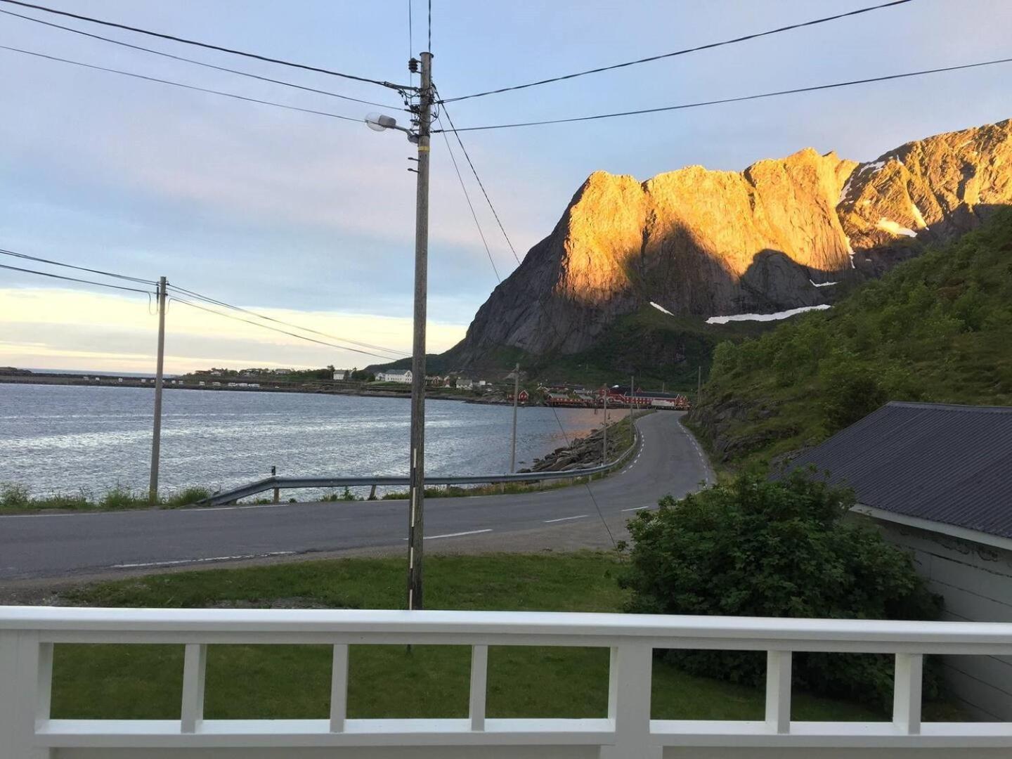 Utsiktsperle Pa Reine I Lofoten Екстериор снимка